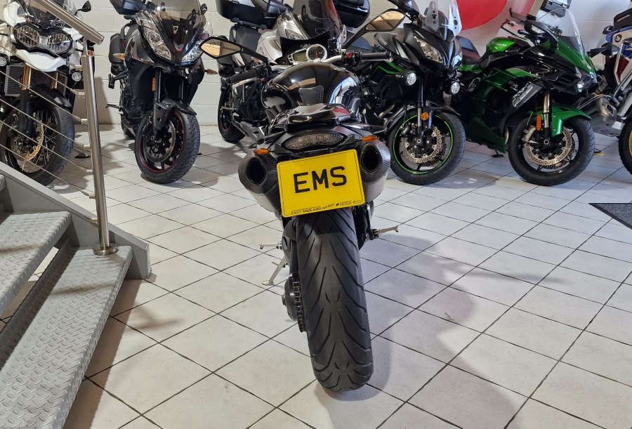 Triumph SPEED TRIPLE 1050