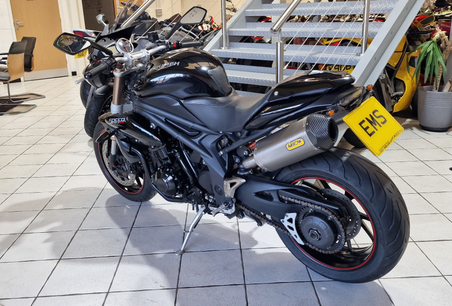 Triumph SPEED TRIPLE 1050