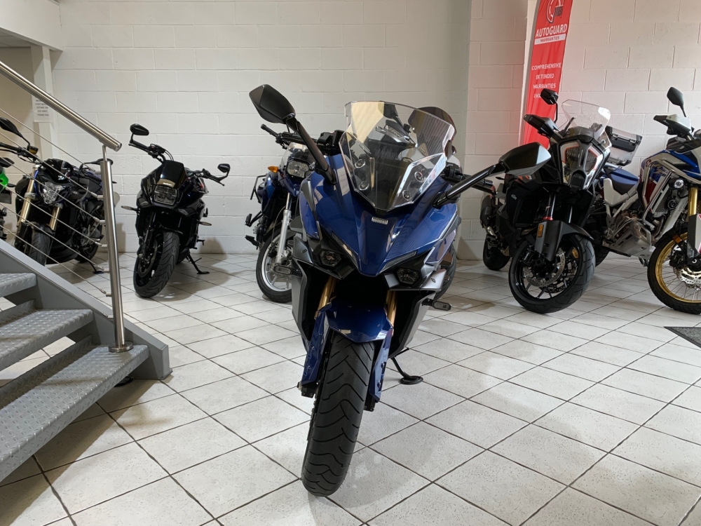 Suzuki GSX-S1000 GT Plus