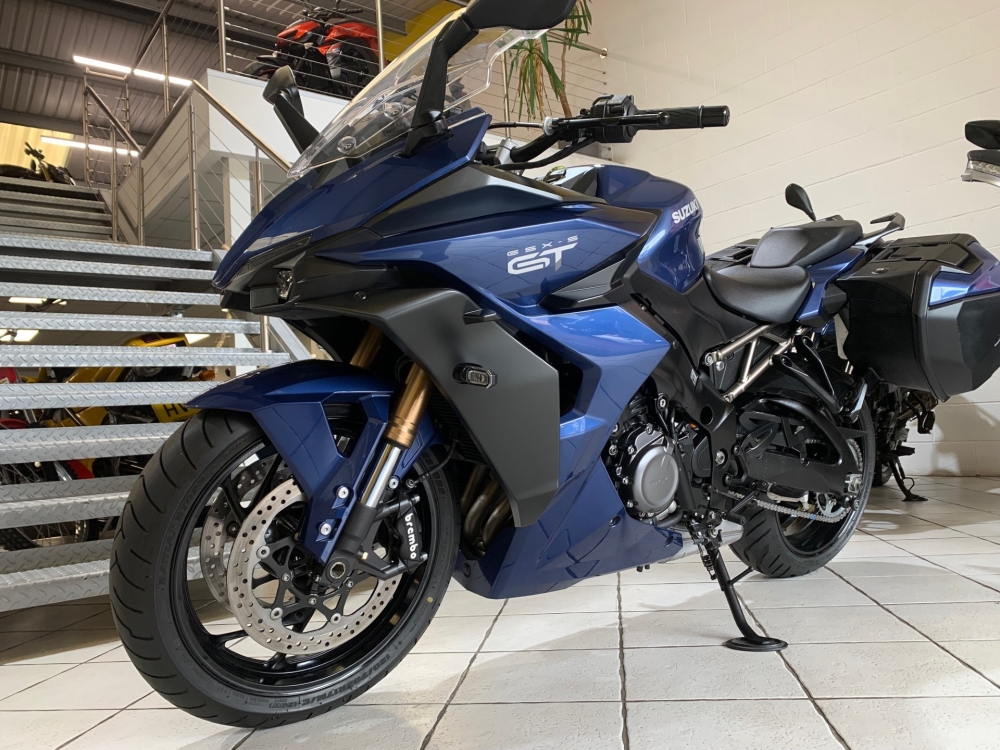 Suzuki GSX-S1000 GT Plus