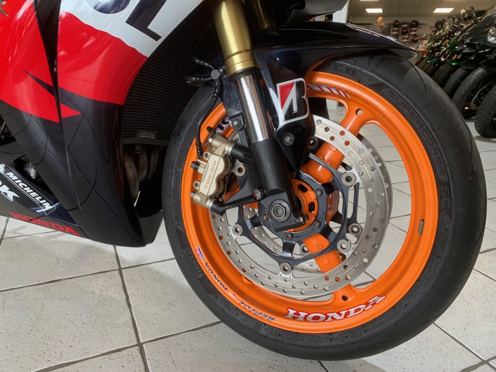 Honda CBR1000 RR FIREBLADE