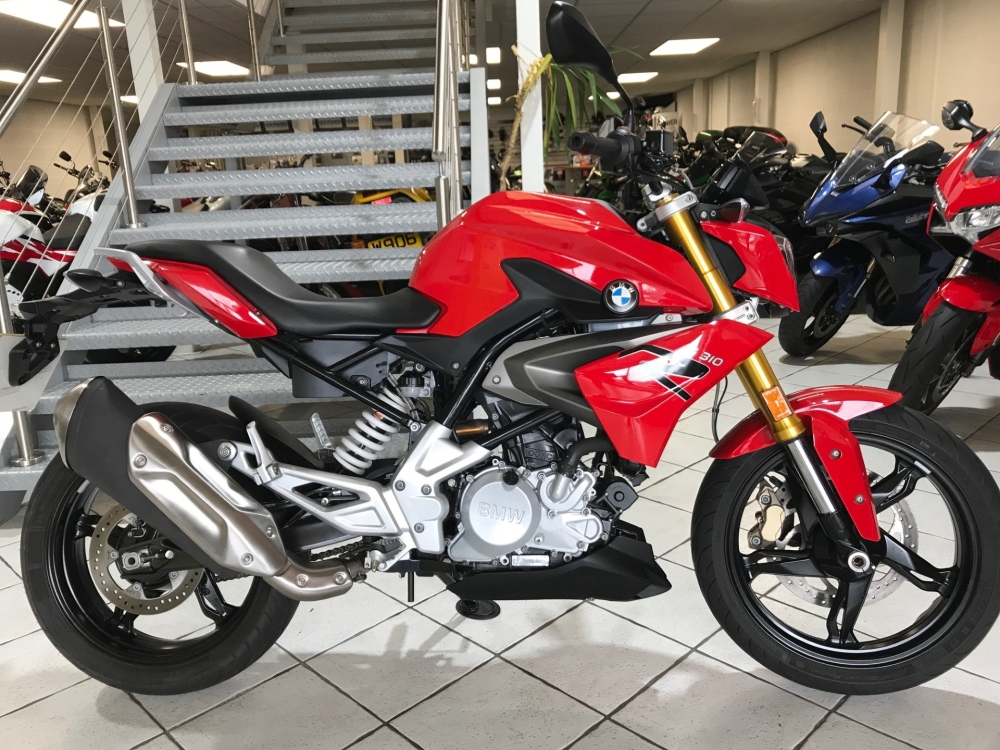 BMW G310 R