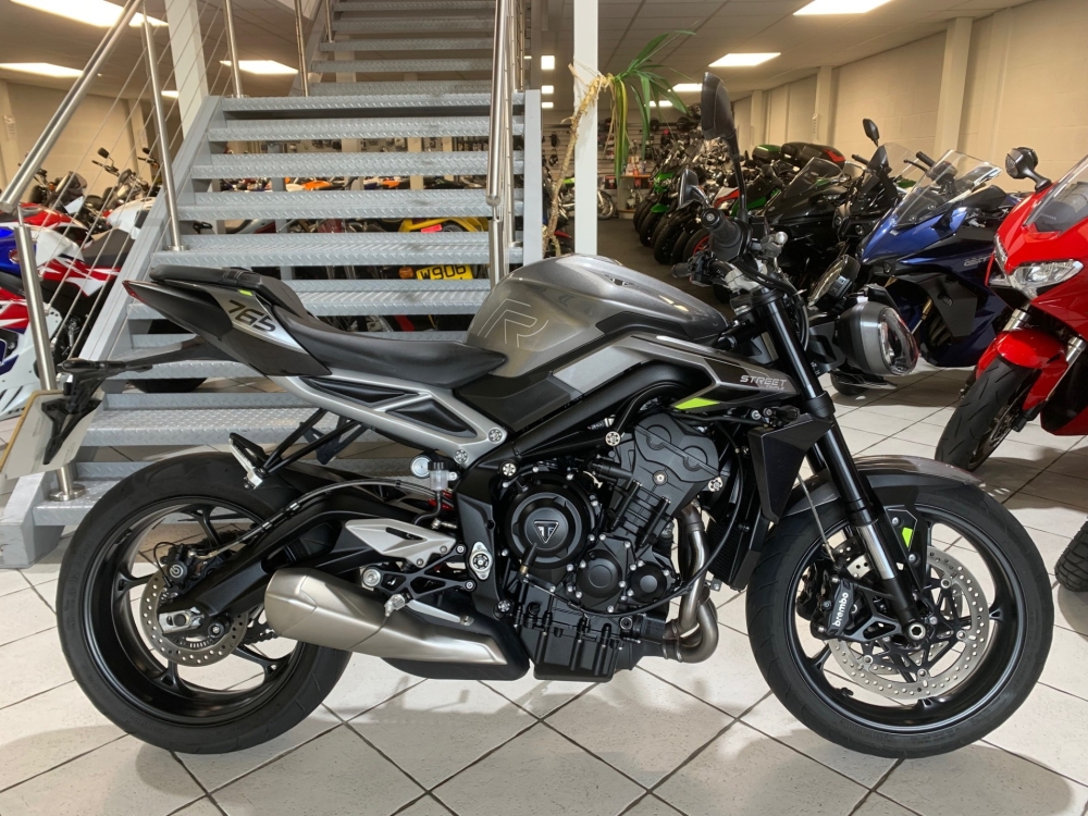 Triumph Street triple 765 R