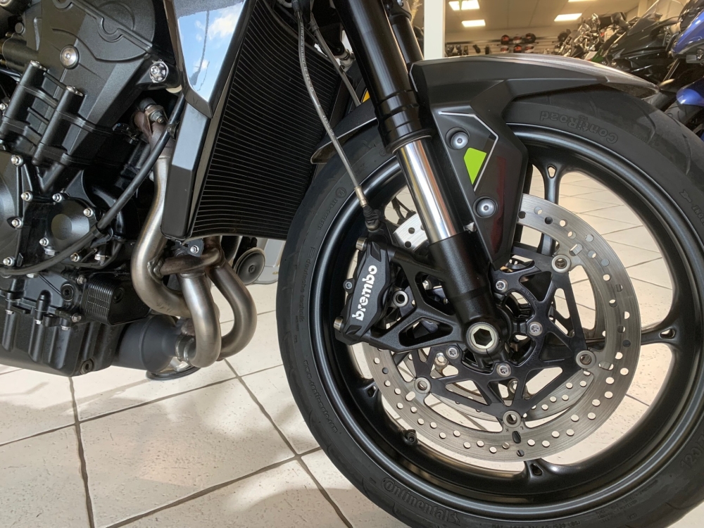 Triumph Street triple 765 R