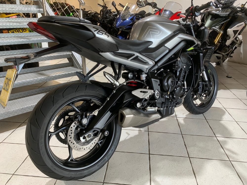 Triumph Street triple 765 R
