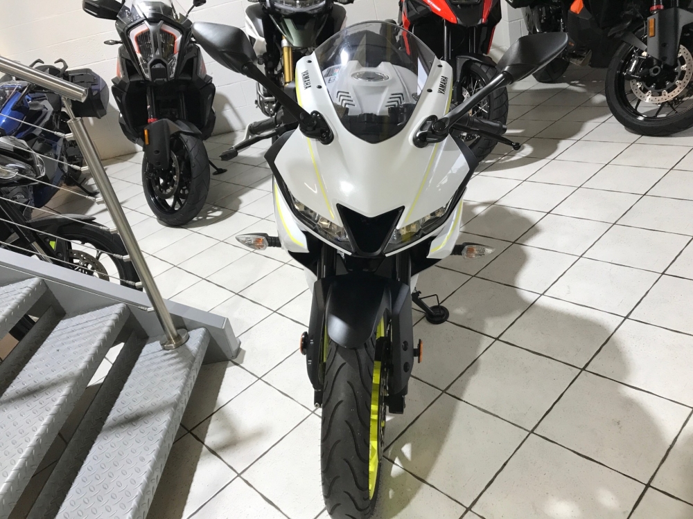 Yamaha YZF 125 R