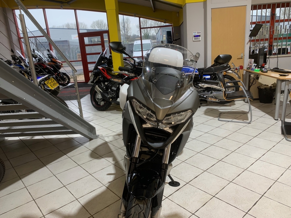 Honda VFR800 X Crossrunner