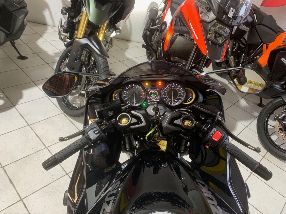 Suzuki GSX1300R Hayabusa