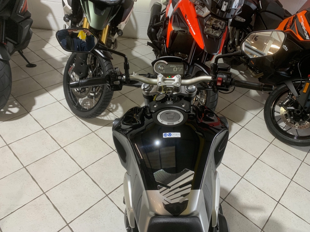 Honda CB1000R Plus +