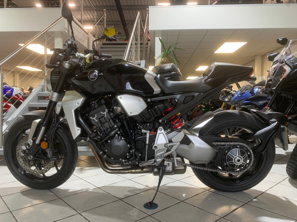 Honda CB1000R Plus +