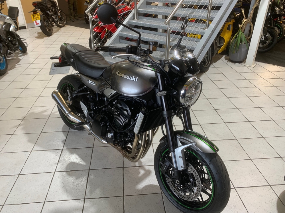 Kawasaki Z900RS