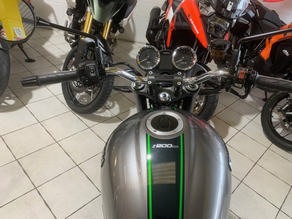 Kawasaki Z900RS