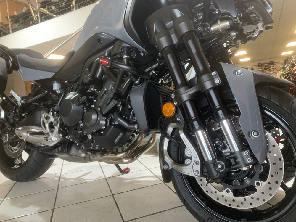 Yamaha Niken GT