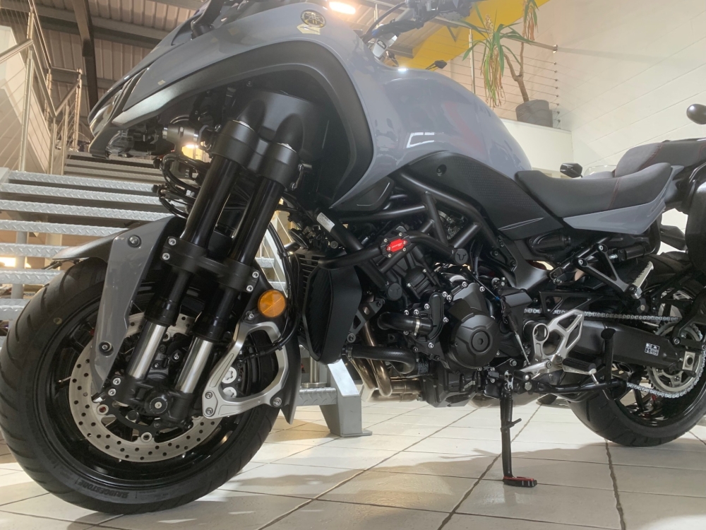 Yamaha Niken GT