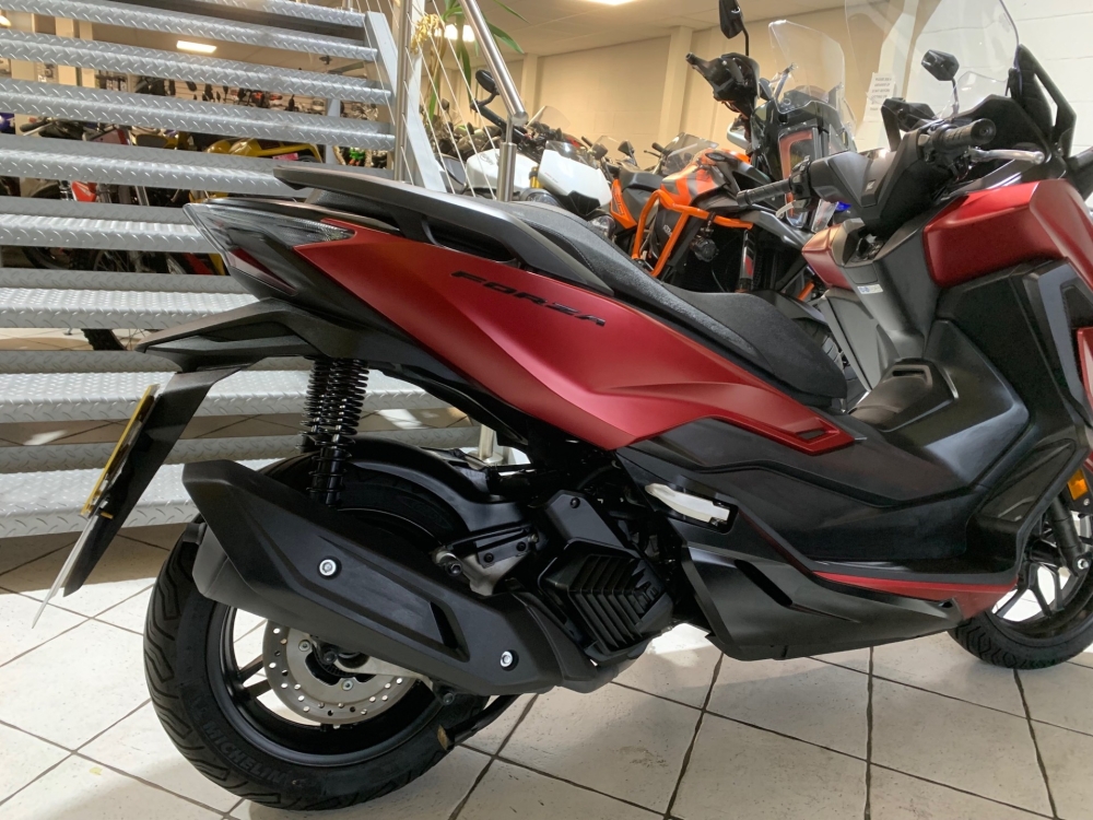 Honda Forza 125