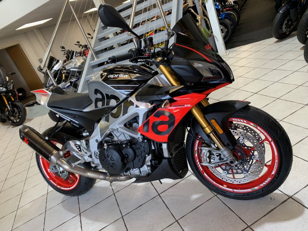 Aprilia Tuono 1100 V4 Factory