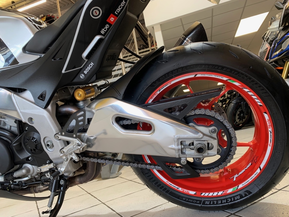 Aprilia Tuono 1100 V4 Factory