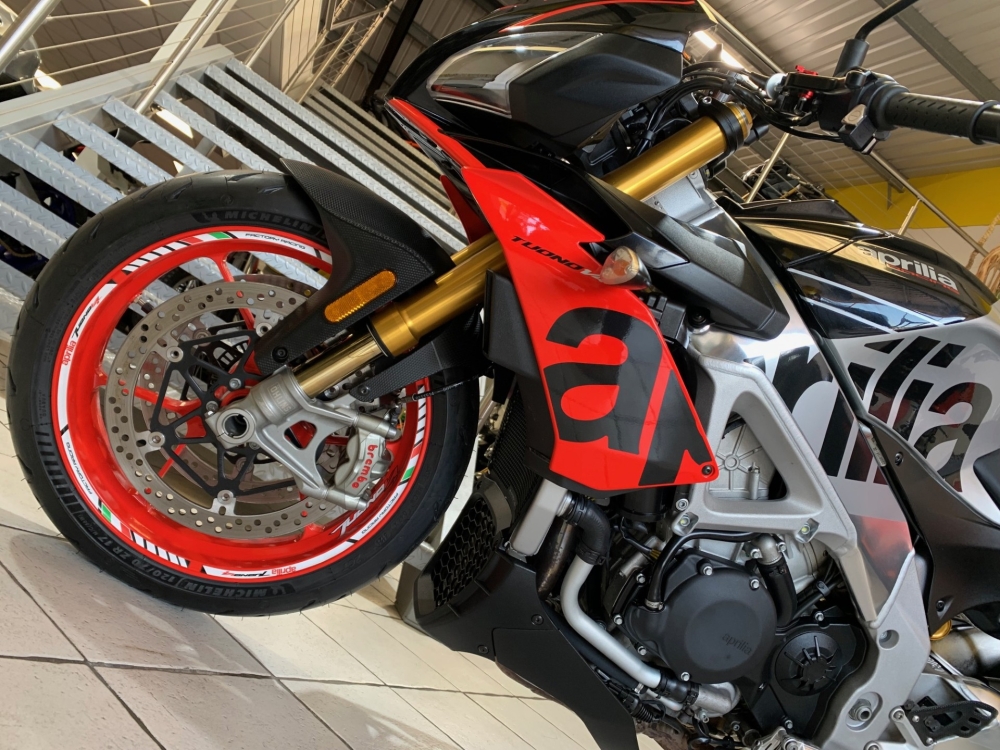 Aprilia Tuono 1100 V4 Factory