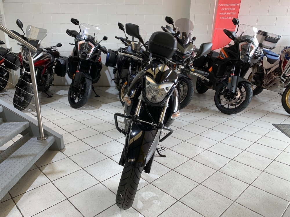 Suzuki Inazuma 250