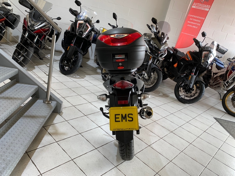 Suzuki Inazuma 250