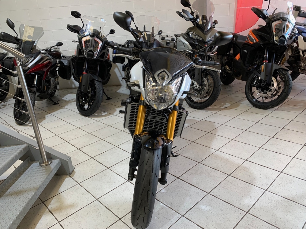 Yamaha FZ8