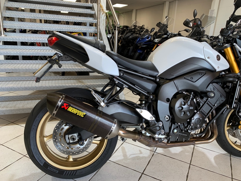Yamaha FZ8