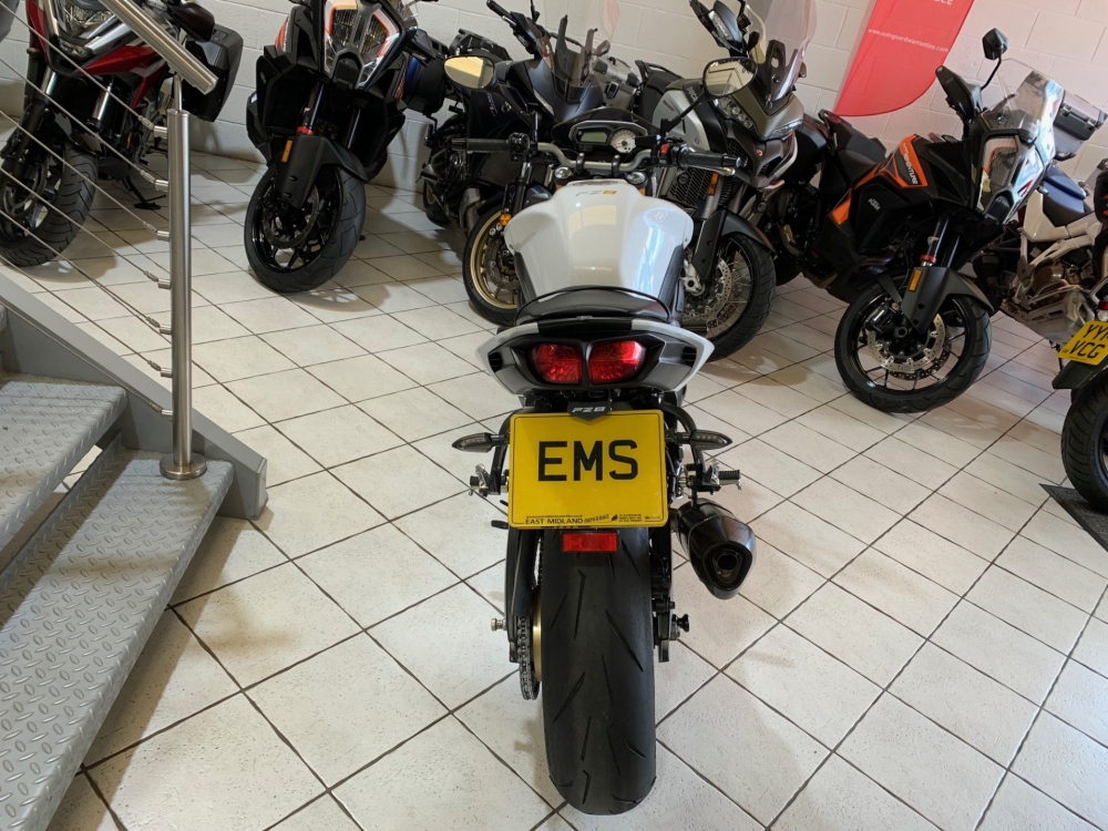 Yamaha FZ8