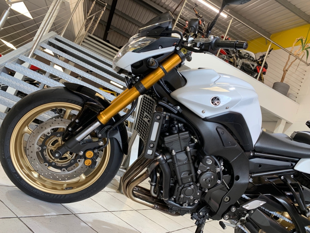 Yamaha FZ8