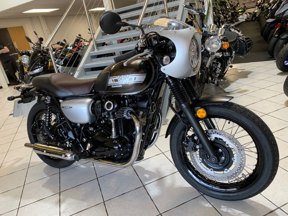 Kawasaki W800 Cafe