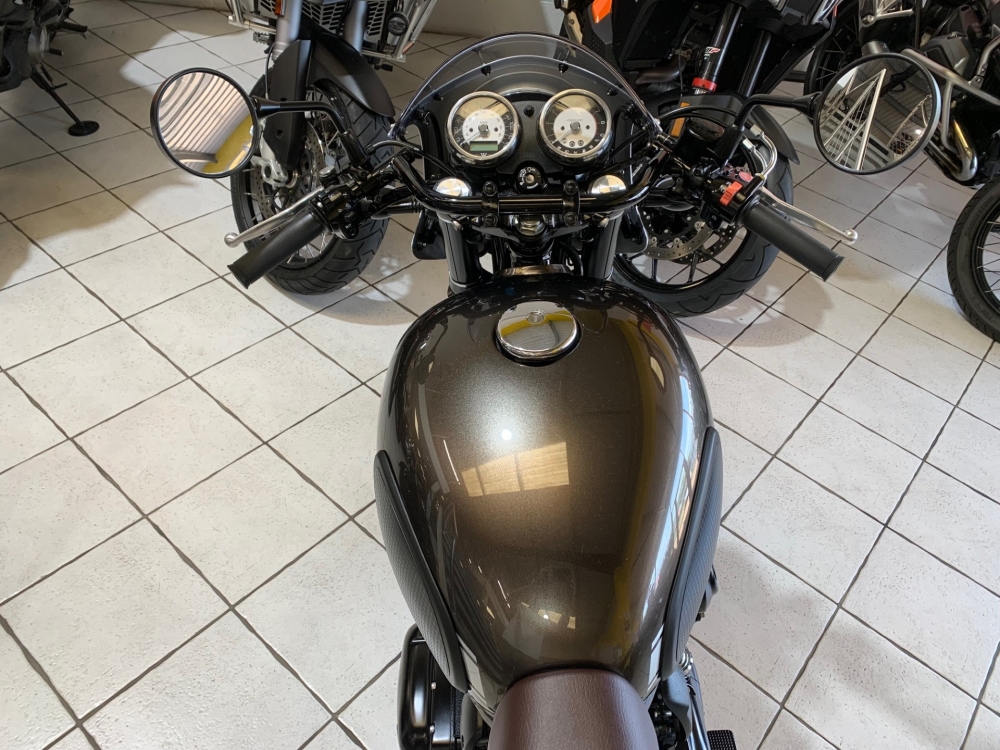 Kawasaki W800 Cafe