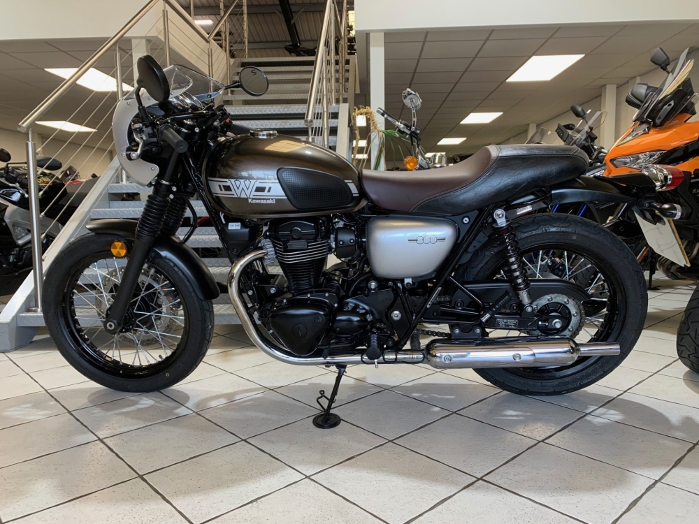 Kawasaki W800 Cafe