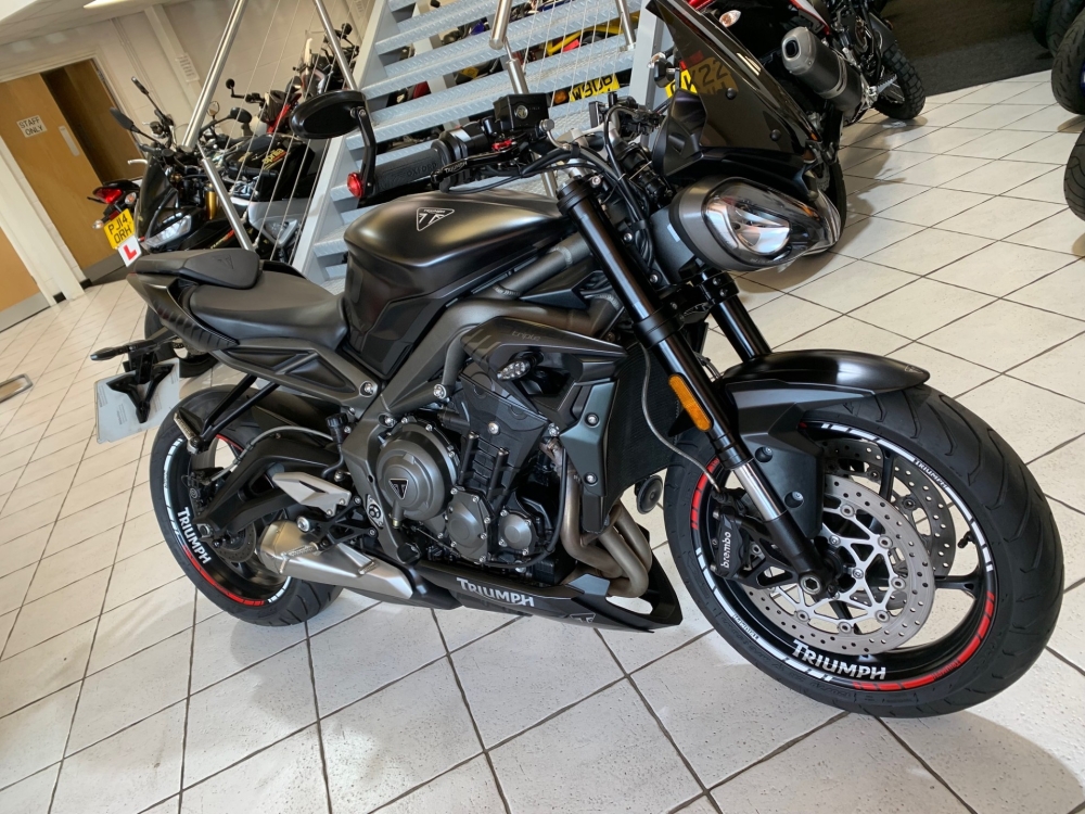 Triumph Street Triple 765 R