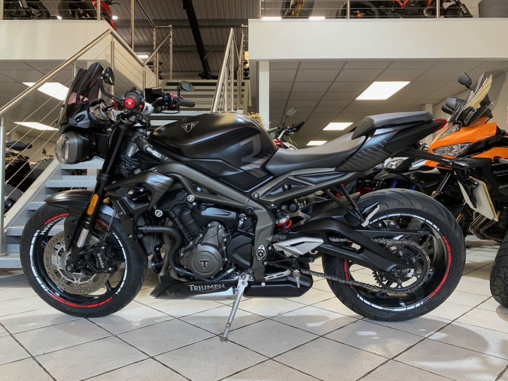 Triumph Street Triple 765 R