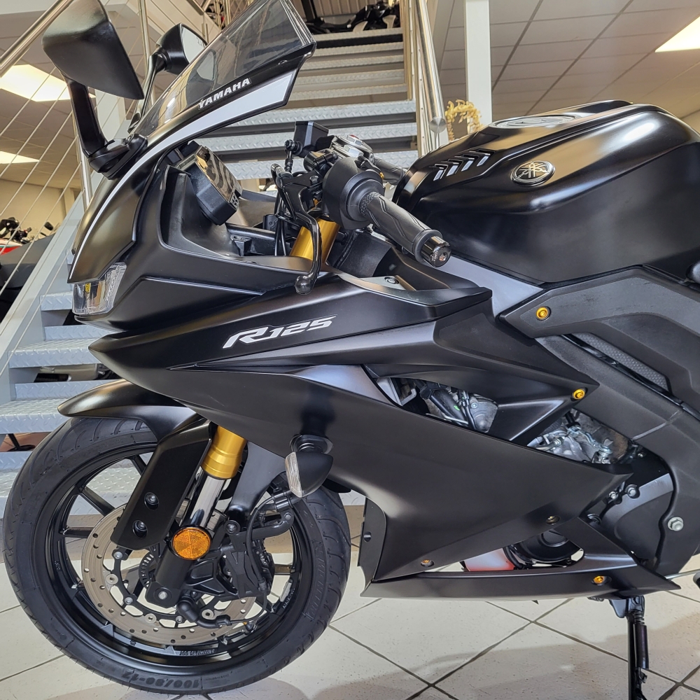 Yamaha YZF125R