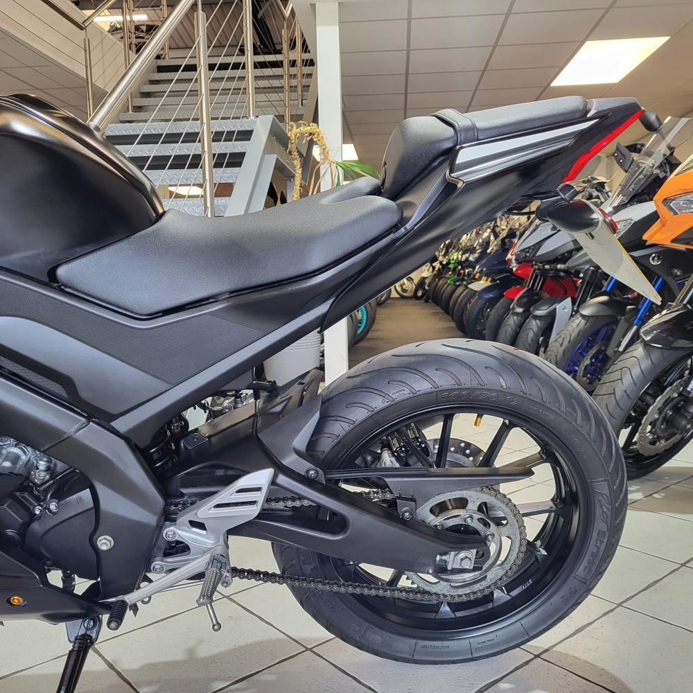 Yamaha YZF125R