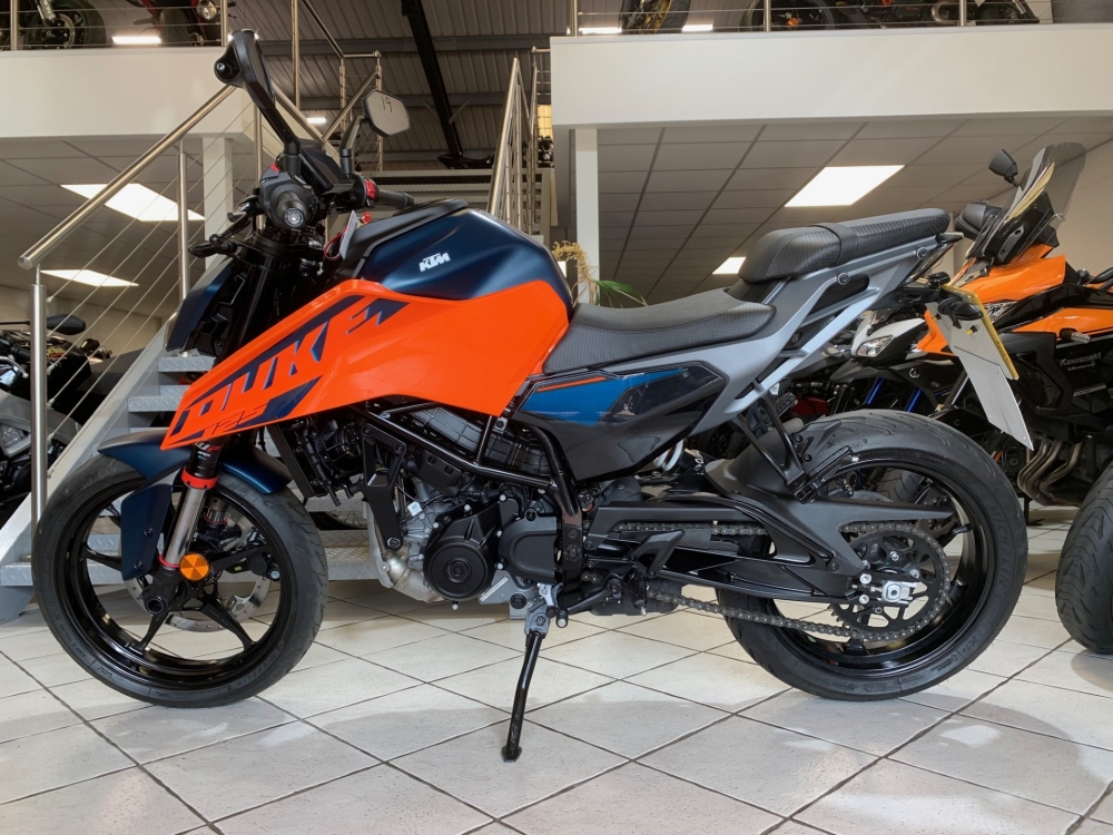 KTM Duke 125