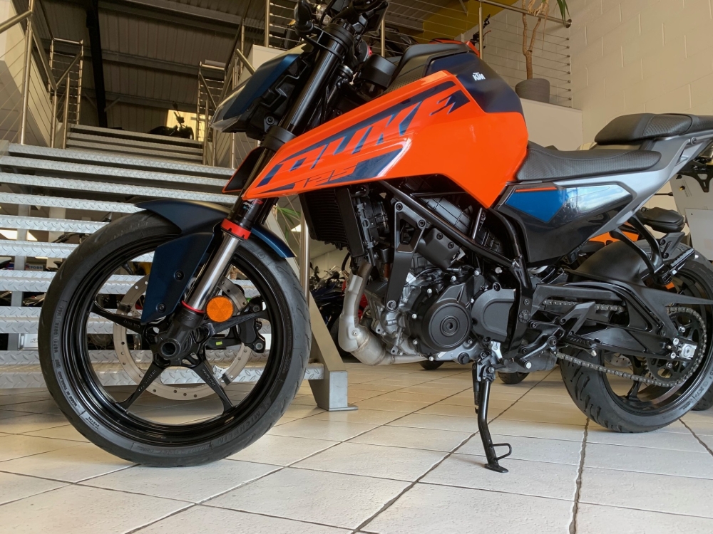 KTM Duke 125