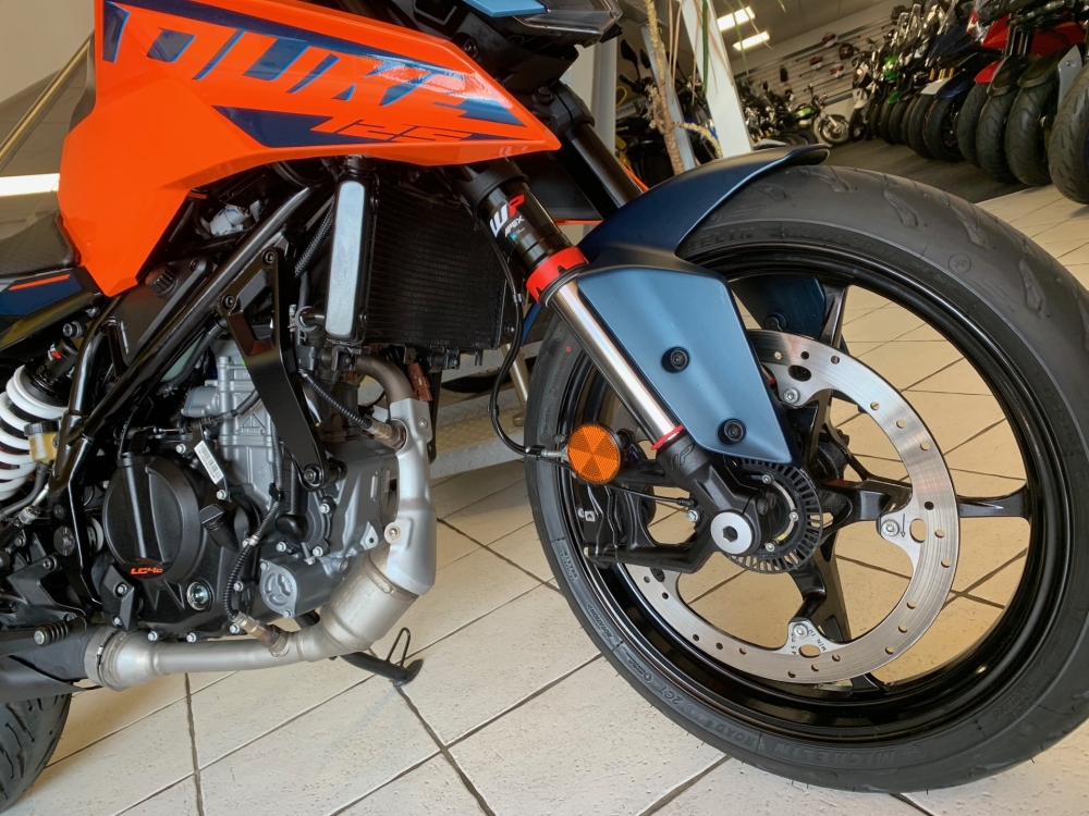 KTM Duke 125