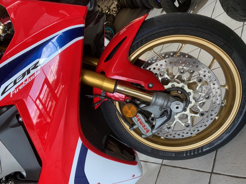 Honda CBR1000RR SP