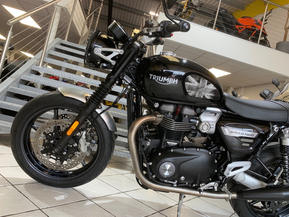 Triumph Speed Twin 1200