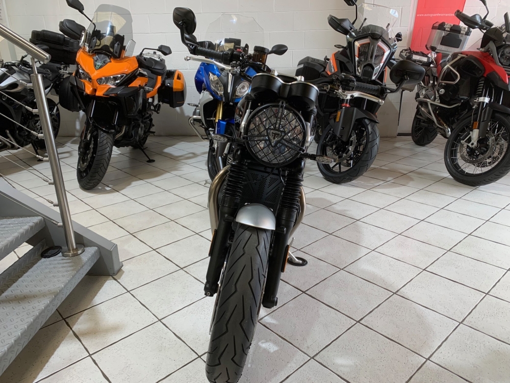 Triumph Speed Twin 1200