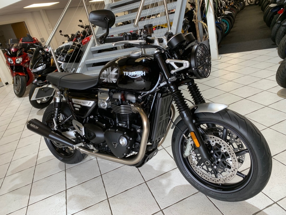 Triumph Speed Twin 1200