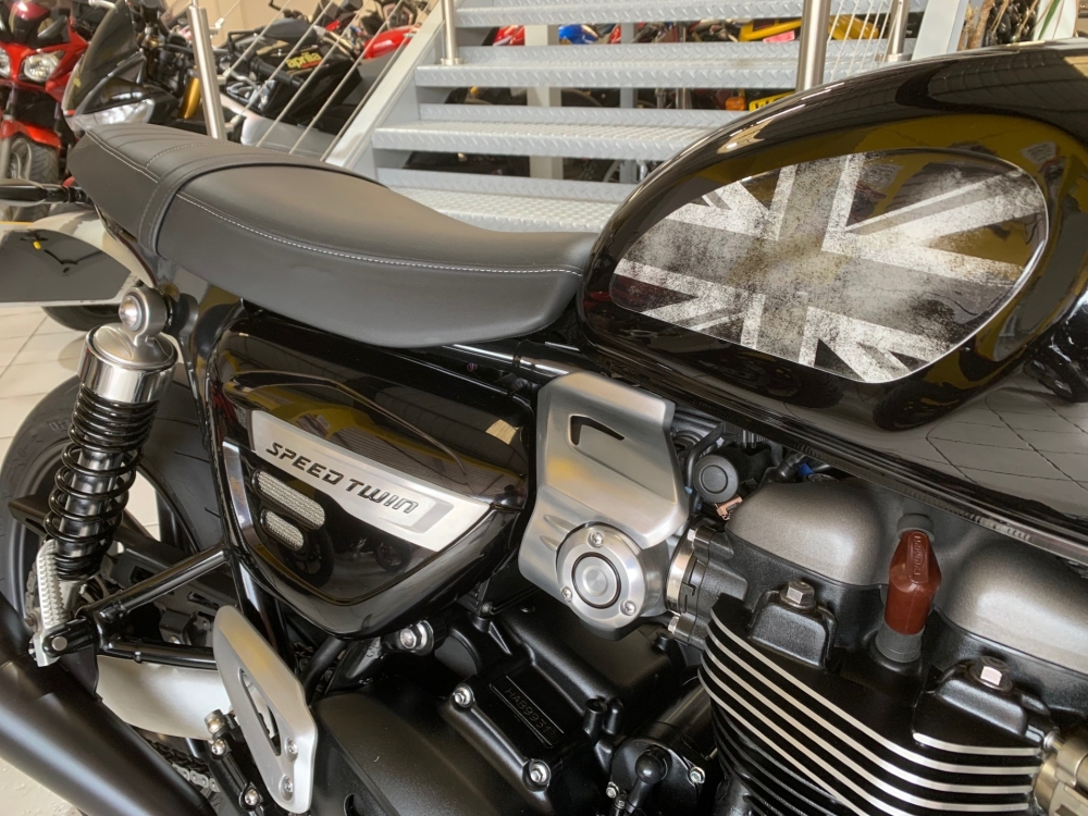 Triumph Speed Twin 1200