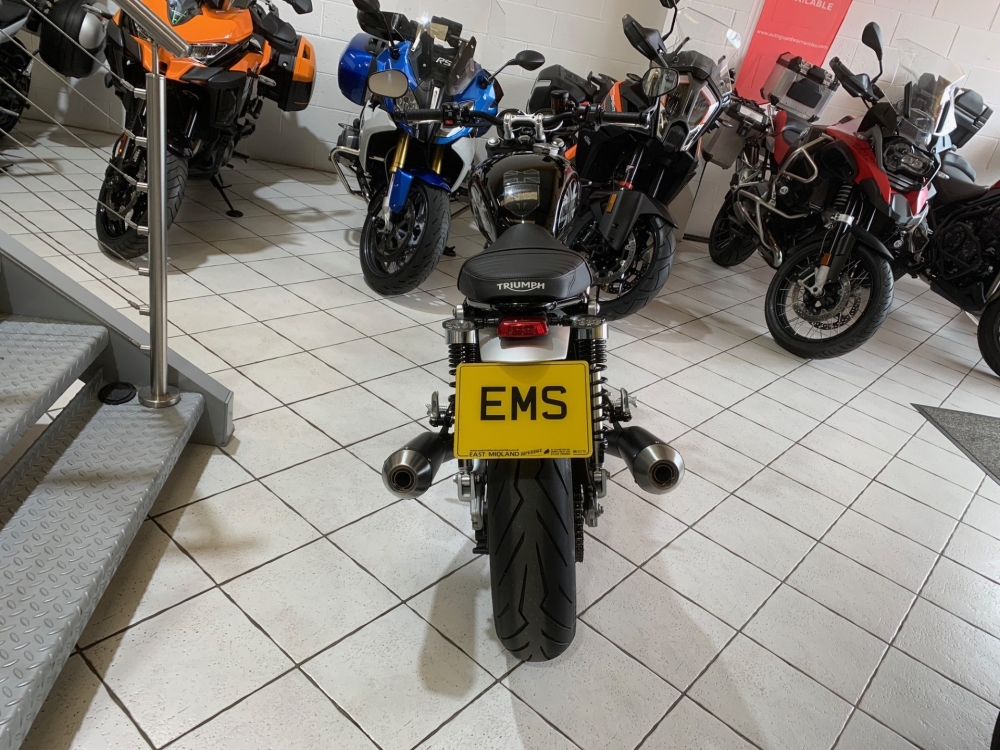 Triumph Speed Twin 1200