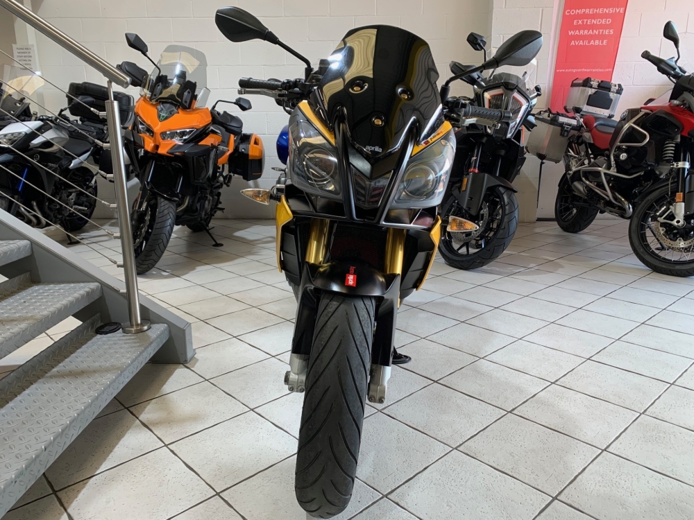 Aprilia Tuono V4 APRC
