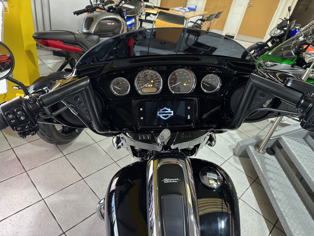 Harley-Davidson Street Glide SP