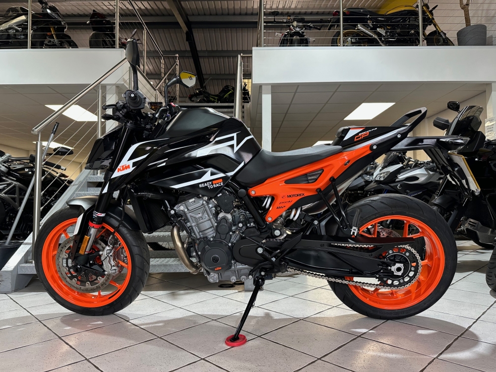 KTM 890 Duke GP