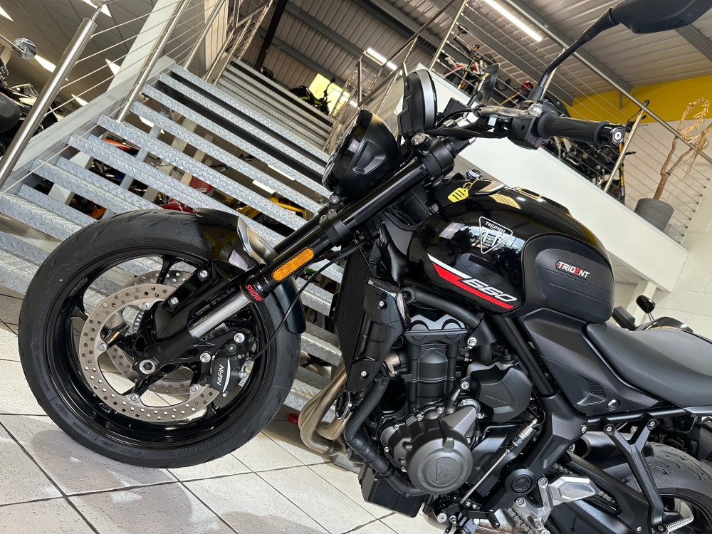 Triumph Trident 660
