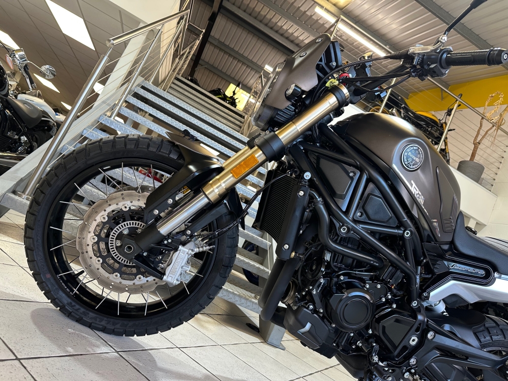 Benelli Leoncino 800 Trail