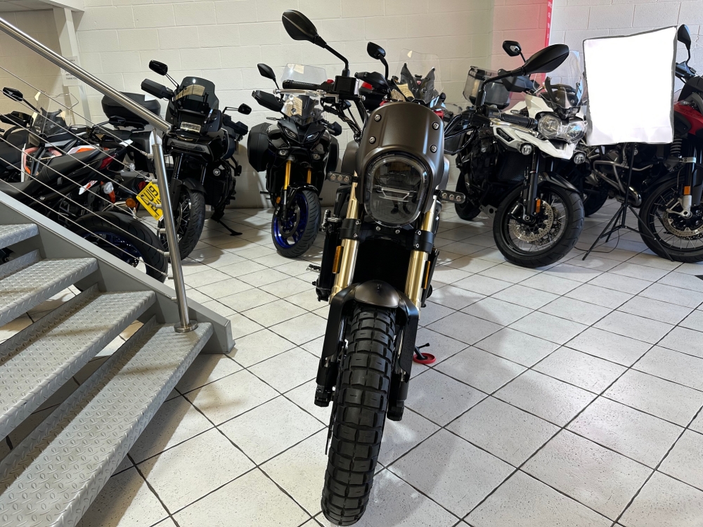 Benelli Leoncino 800 Trail